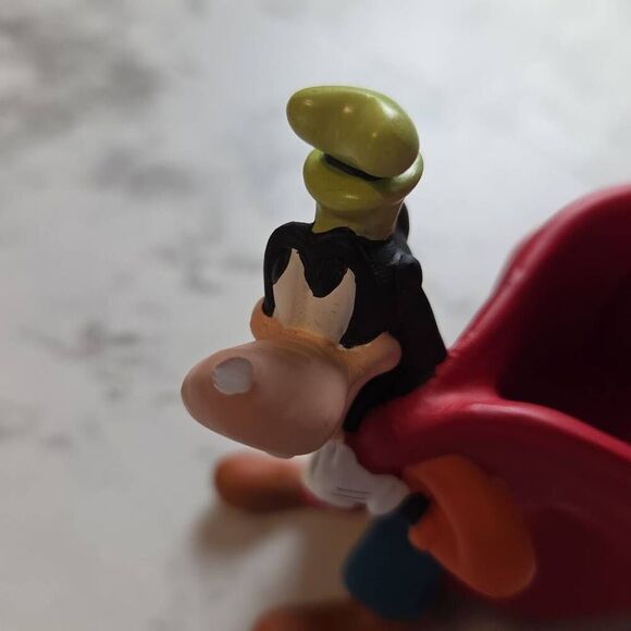 Goofy Disney Decor Paper Clip Holder - Picture 3 of 7